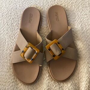 Olukai LA’I slide sandal Taupe water resistant Buckle